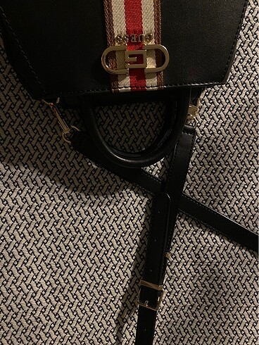 Guess Guess mini çanta