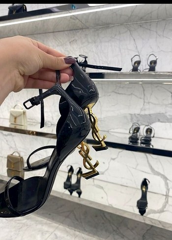 Diğer Siyah Parlak YSL Stiletto Topuklu Kadın Ayakkabı