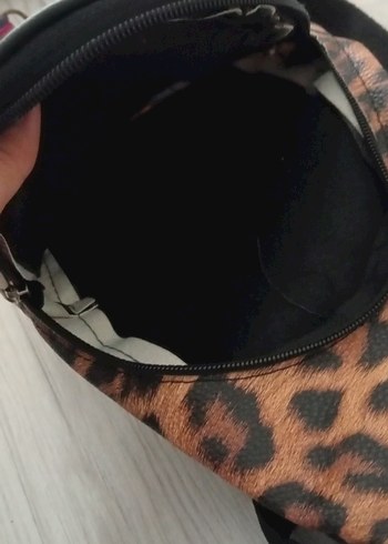  Beden Kahverengi Leopar Desenli Kadın Deri Çapraz Çanta