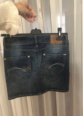 Zara Kemer Detaylı Koyu Mavi Mini Kot Etek