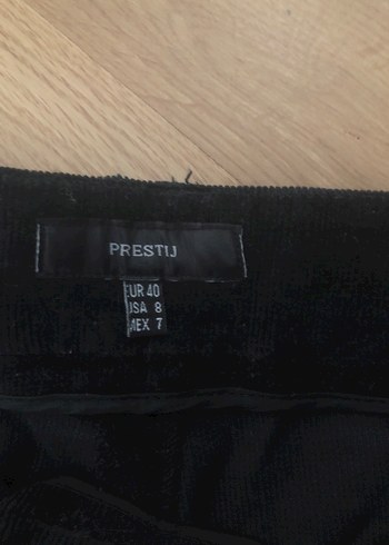 Siyah Süet Kadın Bermuda Şort - Görsel 2