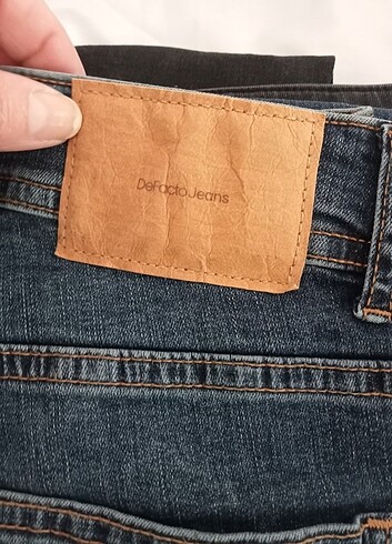 l Beden siyah Renk 3adet kot pantolon