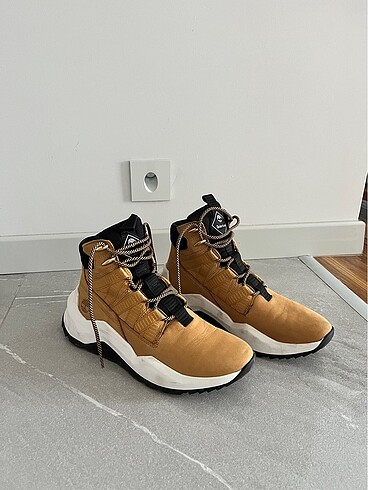 Timberland Timberland Bot