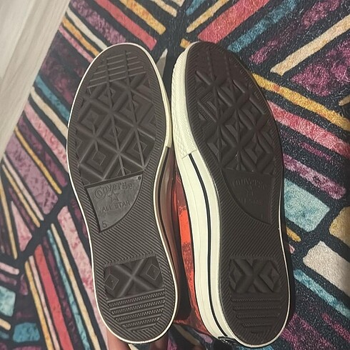 37,5 Beden turuncu Renk converse spor ayakkabı