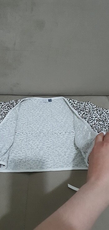 Kısa kollu bolero - Görsel 3