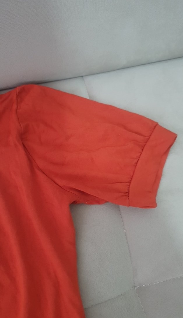 Düğmeli Kısa Kollu Kırmızı V Yaka Kadın Bluz - Görsel 5