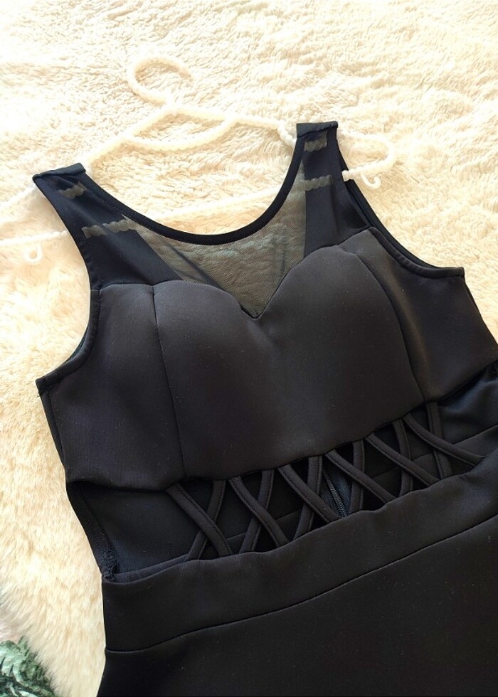 Siyah Gece Elbisesi - Görsel 3