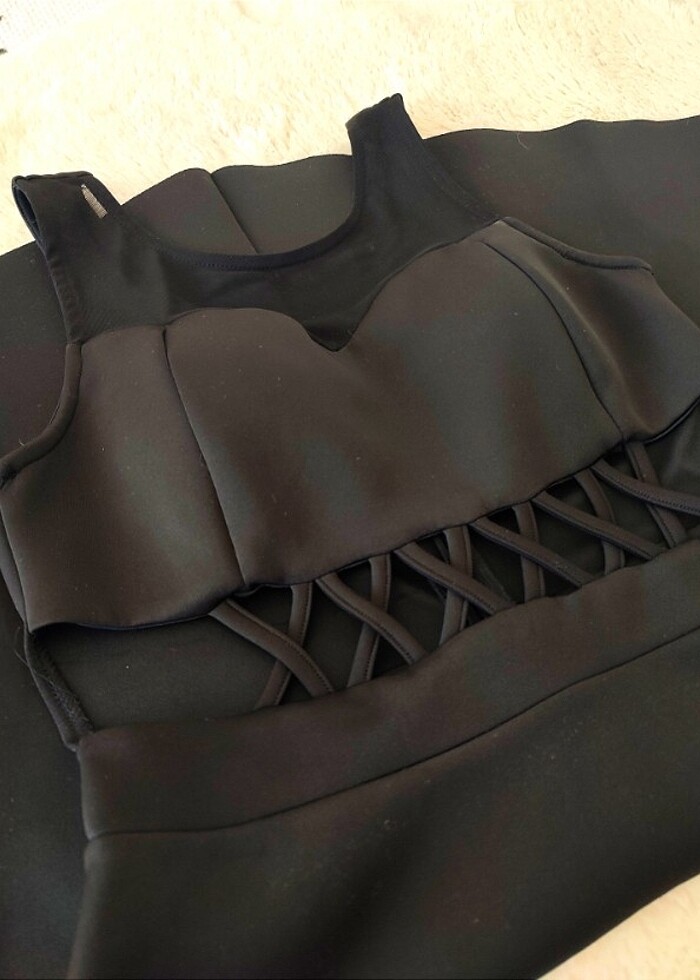 Siyah Gece Elbisesi - Görsel 4