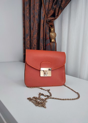 Zincir Detaylı Turuncu Deri Kadın Çanta - Görsel 2