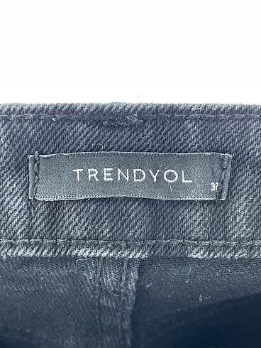 32 Beden siyah Renk Trendyol & Milla Jean / Kot %70 İndirimli.