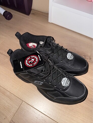 Skechers Hiç giyilmedi spor ayakkabısı