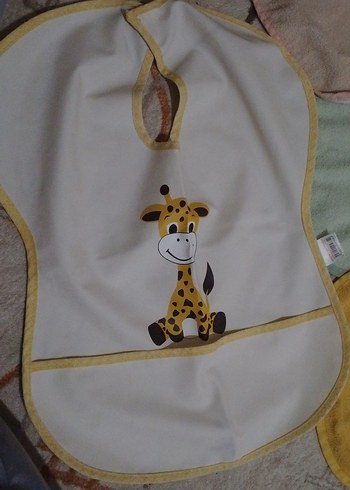 Sarı Bebek Önlüğü, Pastel Tonlarda - Görsel 2