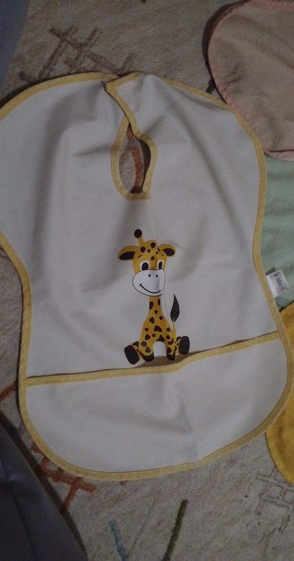 Sarı Bebek Önlüğü, Pastel Tonlarda - Görsel 2