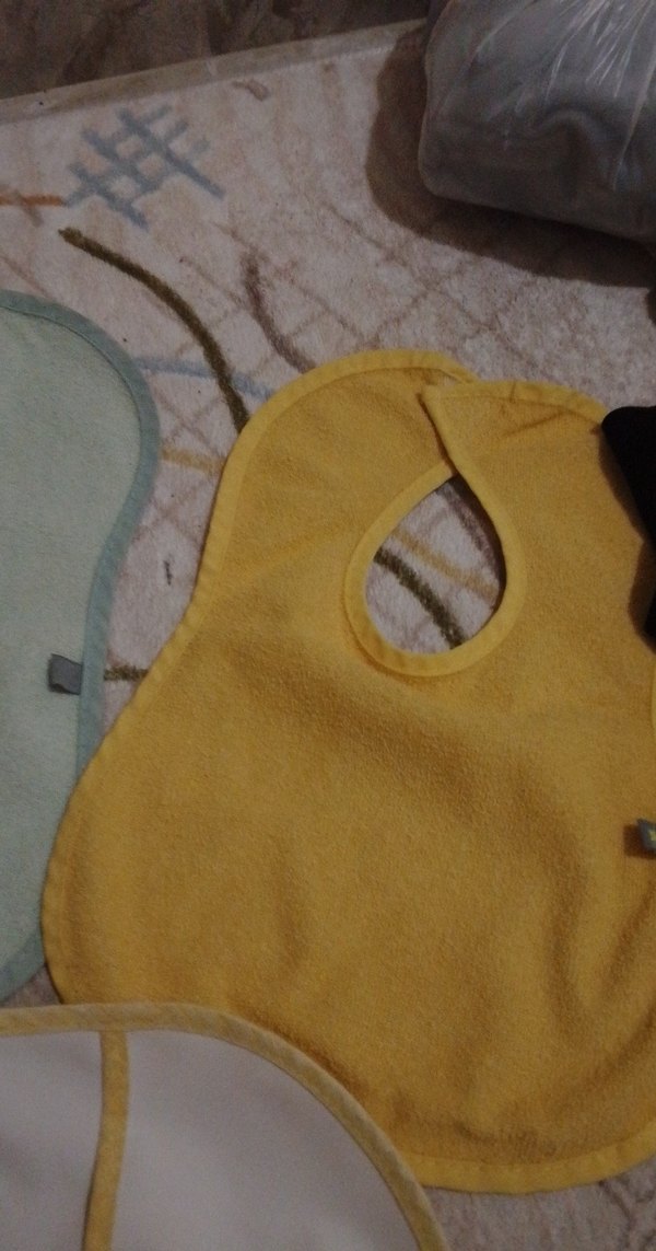 Sarı Bebek Önlüğü, Pastel Tonlarda - Görsel 3