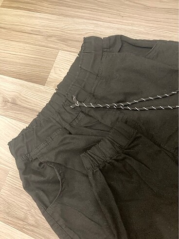 Yanları cepli kargocu pantolon
