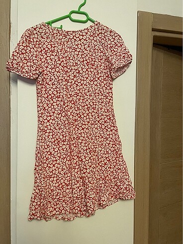 LC Waikiki Elbise çiçek desenli