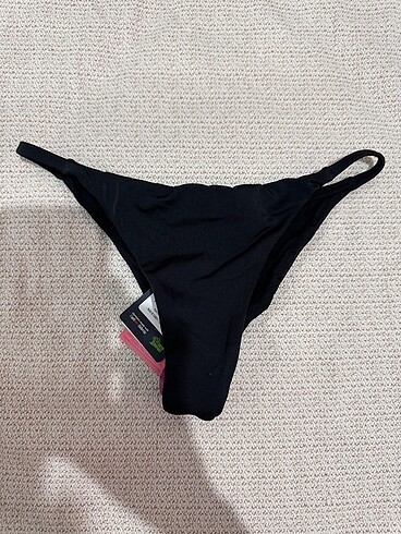 Penti bikini alti