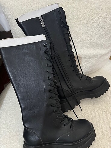 Stradivarius siyah bot