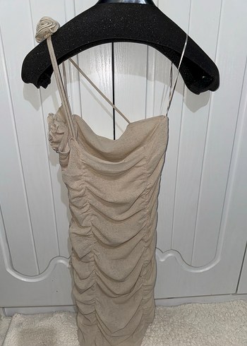 Bej Uzun Drapeli İnce Askılı Elbise - Görsel 5