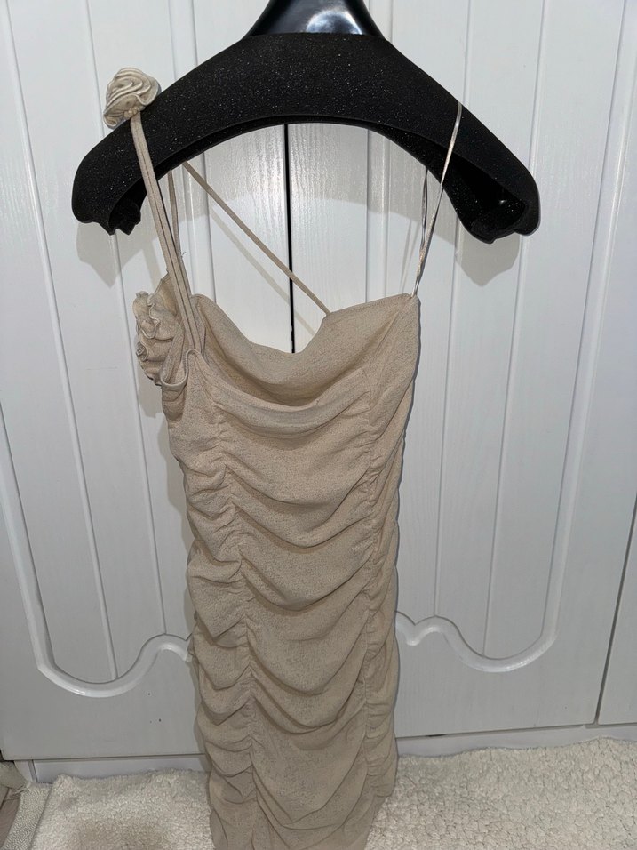 Bej Uzun Drapeli İnce Askılı Elbise - Görsel 3