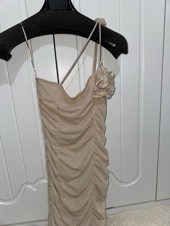 Bej Uzun Drapeli İnce Askılı Elbise - Görsel 2