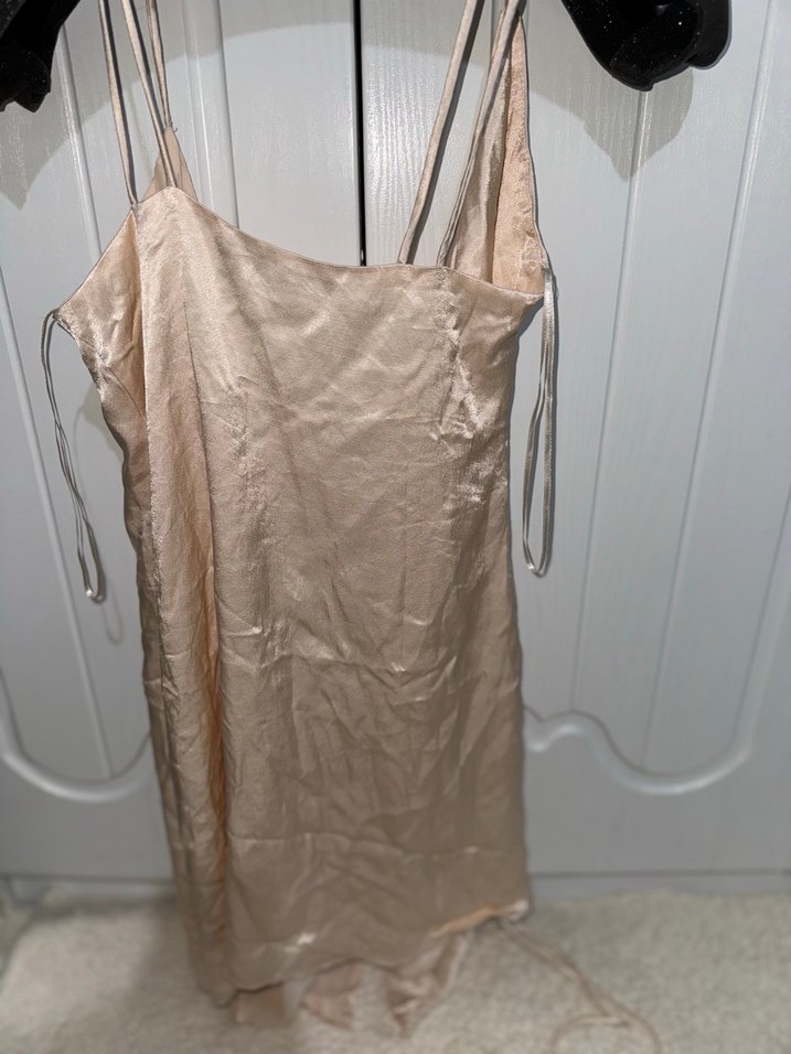 Zara pudra Parıltılı Midi Drapeli V Yaka Elbise - Görsel 4