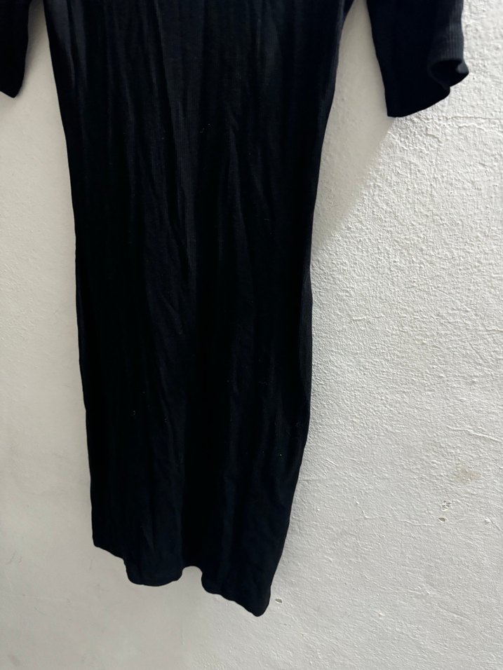 H&M Siyah Kısa Kollu Midi Elbise - Görsel 2