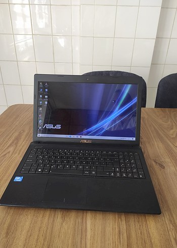 Siyah ASUS Laptop