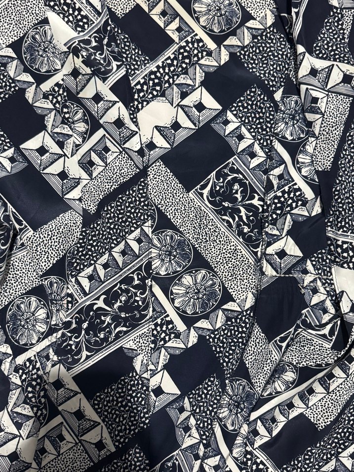 oversize desenli lacivert gömlek - Görsel 2