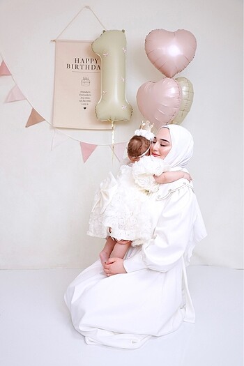 Tesettür beyaz elbise - Görsel 2