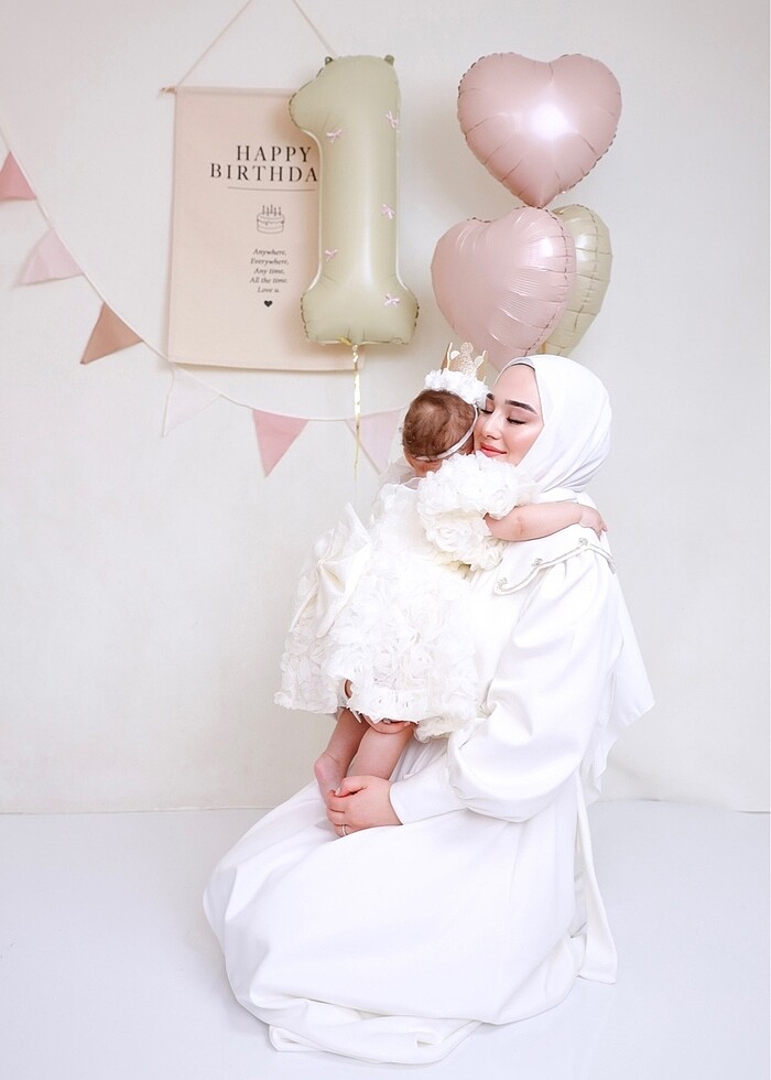 Tesettür beyaz elbise - Görsel 2