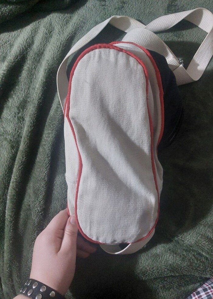 Y2K Converse Ayakkabı Şeklinde Çanta - Görsel 4