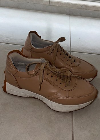 Bej Deri Stiletto Topuklu Kadın Spor Ayakkabı - Görsel 2