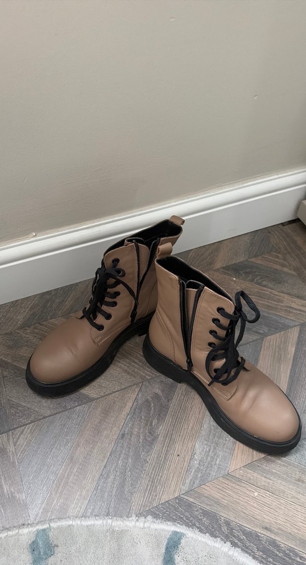 Bej Deri Kadın Platform Topuklu Bot - Görsel 2