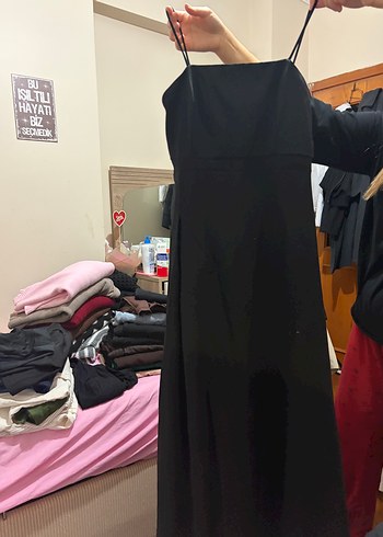 Trendyol & Milla Siyah İnce Askili Uzun Elbise