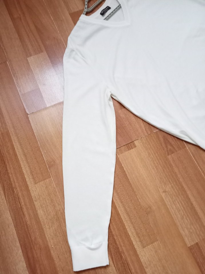 Vakko Beyaz V Yaka Pamuk Kazak - Görsel 3