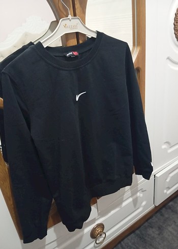 Nike Siyah Minimal Nike Sweatshirt
