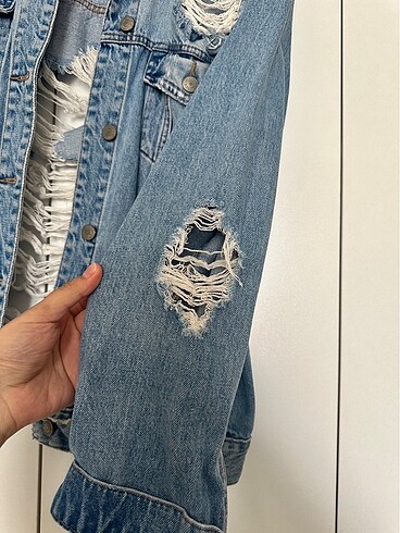 Pull&Bear Denim Yırtık Detaylı Kot Ceket - Görsel 4