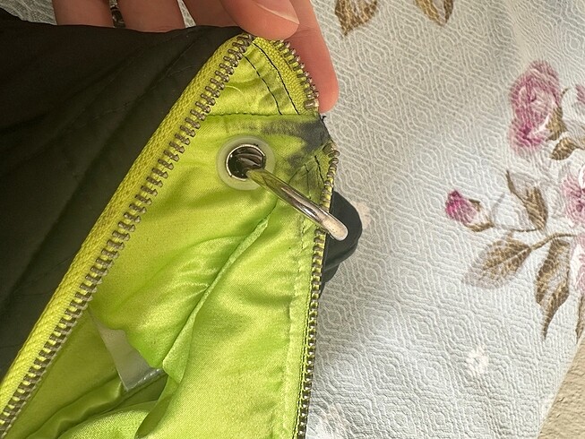 Beden siyah Renk TRİANGLE PUFF BAG