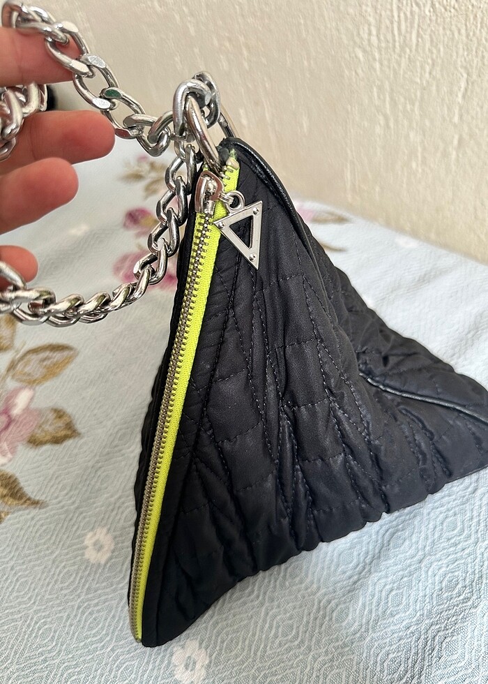 TRİANGLE PUFF BAG - Görsel 3