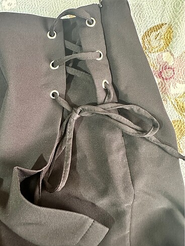 Siyah Bağlama ve Kuşgözü Dtylı Şort Etek - Görsel 6