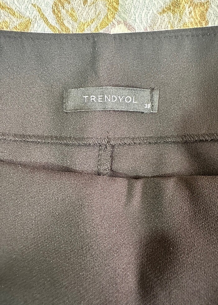 Siyah Bağlama ve Kuşgözü Dtylı Şort Etek - Görsel 5