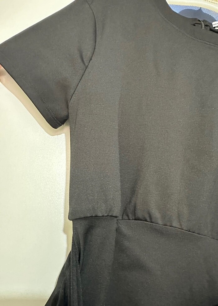 Bershka Kısa Kollu Önü Büzgülü Elbise - Görsel 5