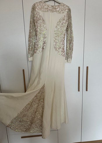 Uzun Kollu İşlemeli Krem Abiye Elbise - Görsel 4