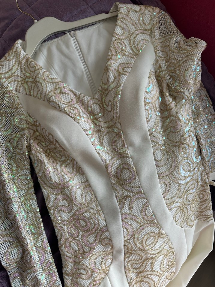 Uzun Kollu İşlemeli Krem Abiye Elbise - Görsel 5