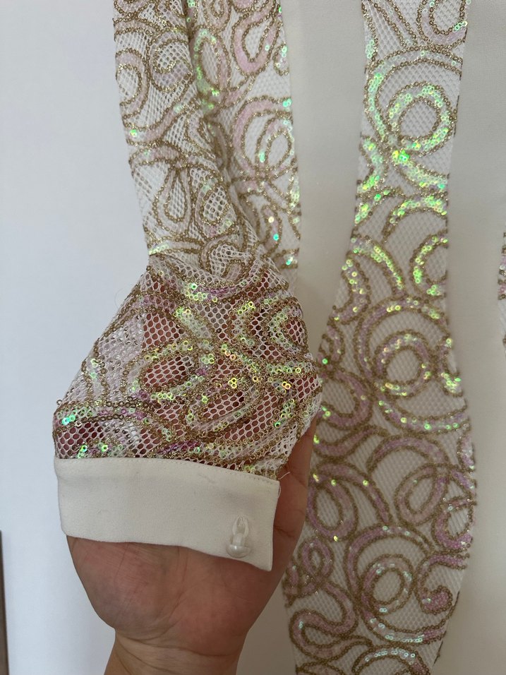 Uzun Kollu İşlemeli Krem Abiye Elbise - Görsel 2