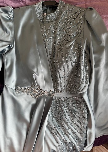 Gri (Adaçayı Yeşili) Uzun Kollu Drapeli Kadın Abiye Elbise - Görsel 6