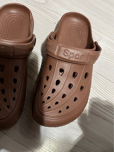 37 Beden kahverengi Renk Crocs model terlik