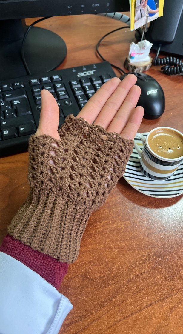 Örgü Kahverengi Parmaksız Kadın Eldiveni - Görsel 2