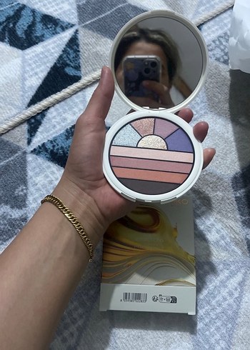  Beden Kiko Gold Reflections Parlak Far Paleti